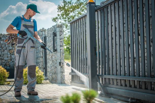 Best Pool Deck Cleaning  in Winston, OR